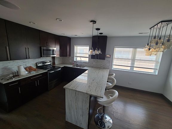 3rd image of 8527 W Winnemac Ave #2