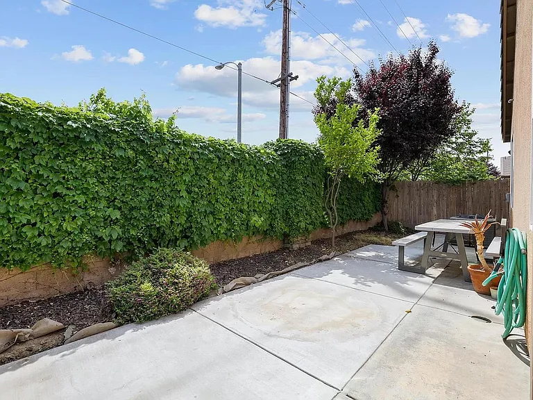 3921 W Payson Ave — Photo 38