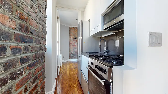 Rented by Bond New York | media 14