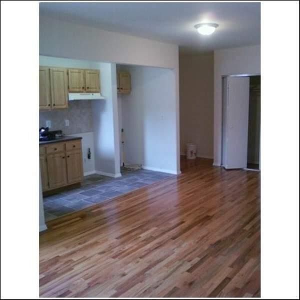 2nd image of 1312 Pacific St