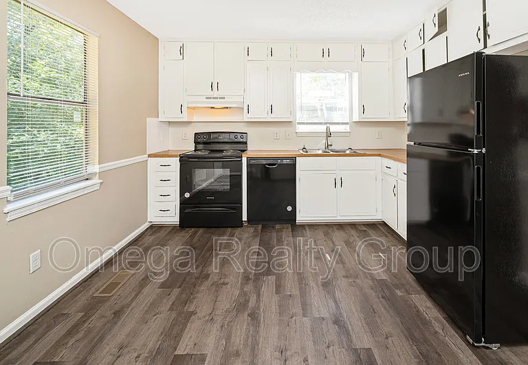5424 Sandi Cir — Photo 11