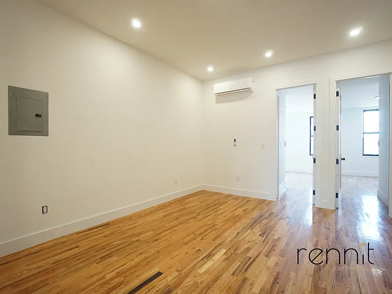 38 Cornelia St #3 — Photo 3