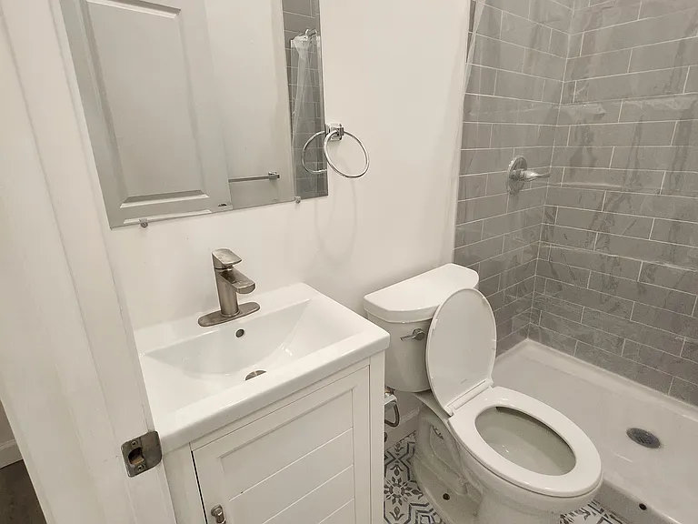 1750 Mission St #10 — Photo 15