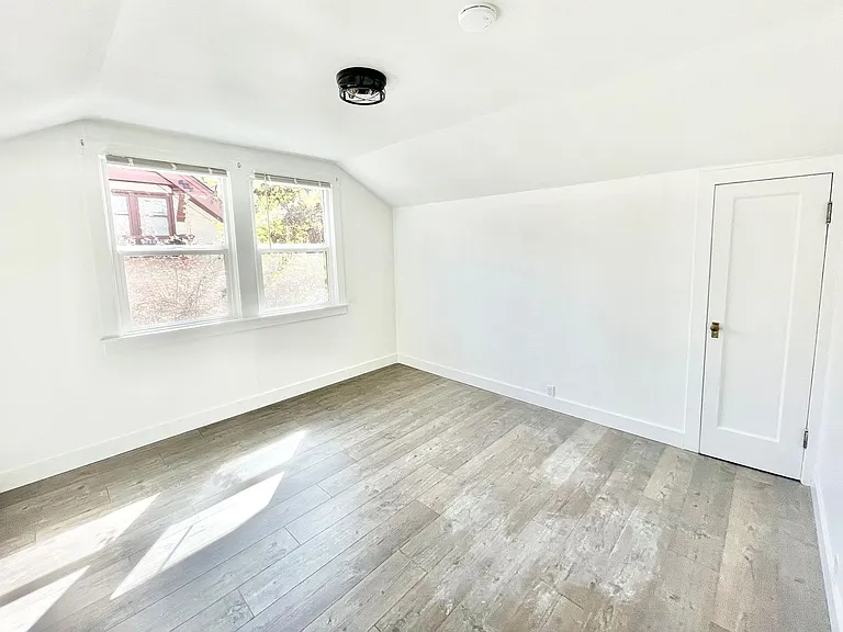 1411 W 9th Ave #G — Photo 11