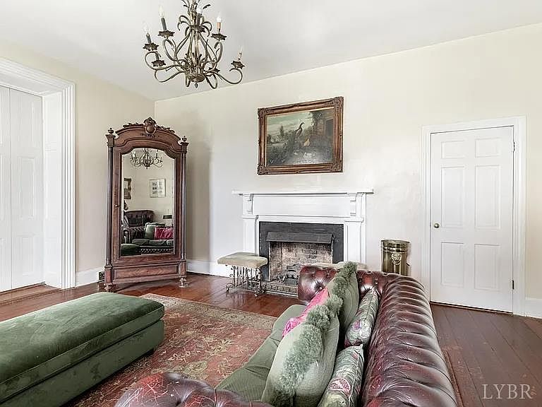 16th image of 2416 Lowesville Rd