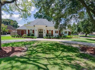 17119 Swamp Rd W, Prairieville, LA 70769