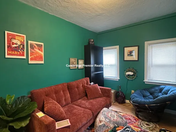 1126 Cambridge St #2, Cambridge, MA 02139