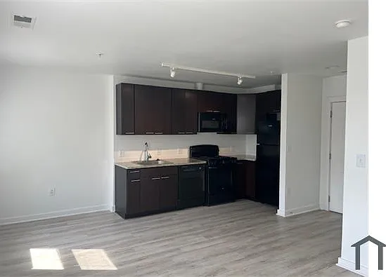 2615 Bladensburg Rd NE — Photo 8