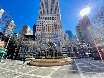 Rented by Gulia Wang, LREB