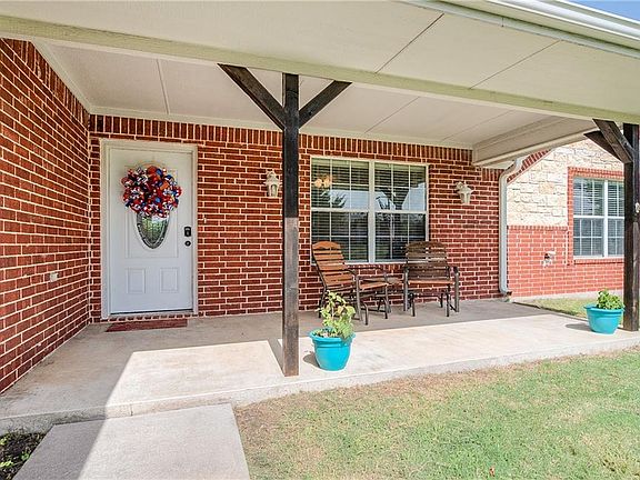 4th image of 109 Judah Cir