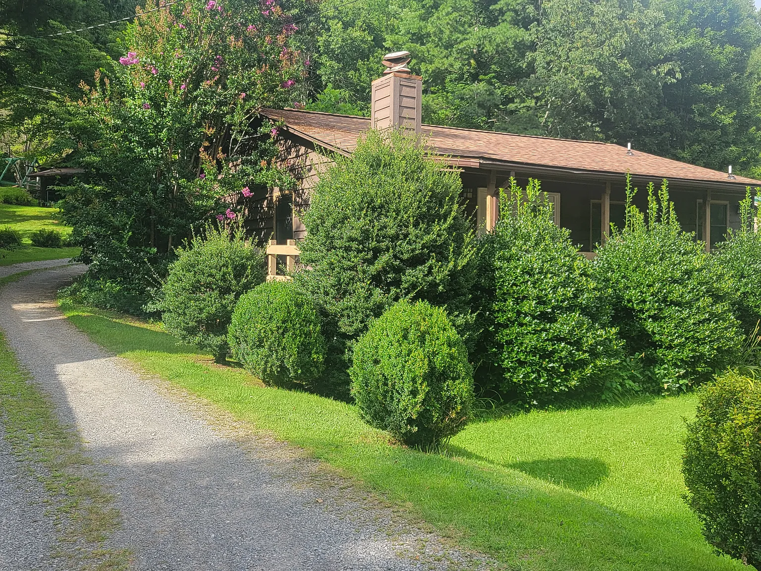 2 bed, $1,800 — Photo 3