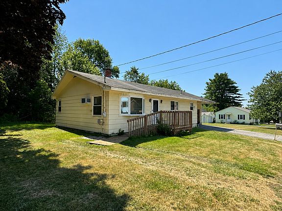 2nd image of 9 Sherbrooke Avenue