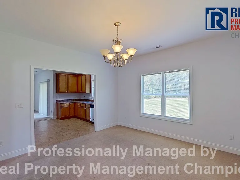 204 Murifield Dr — Photo 7