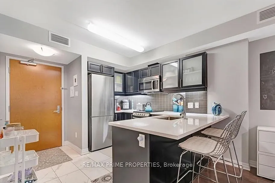 1 bed, $2,050 — Photo 4