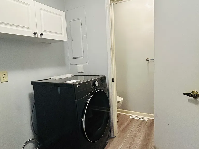 3204 Forsyth Dr — Photo 15