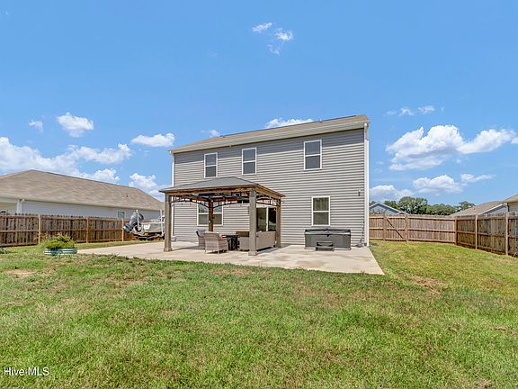5th image of 824 Delta Court