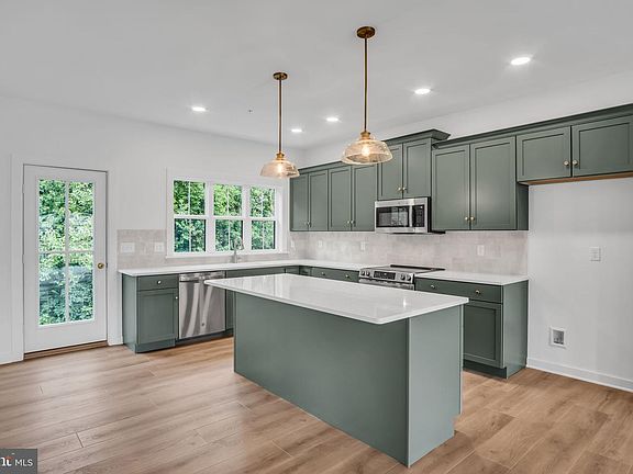 2nd image of 185 Trailside Ct