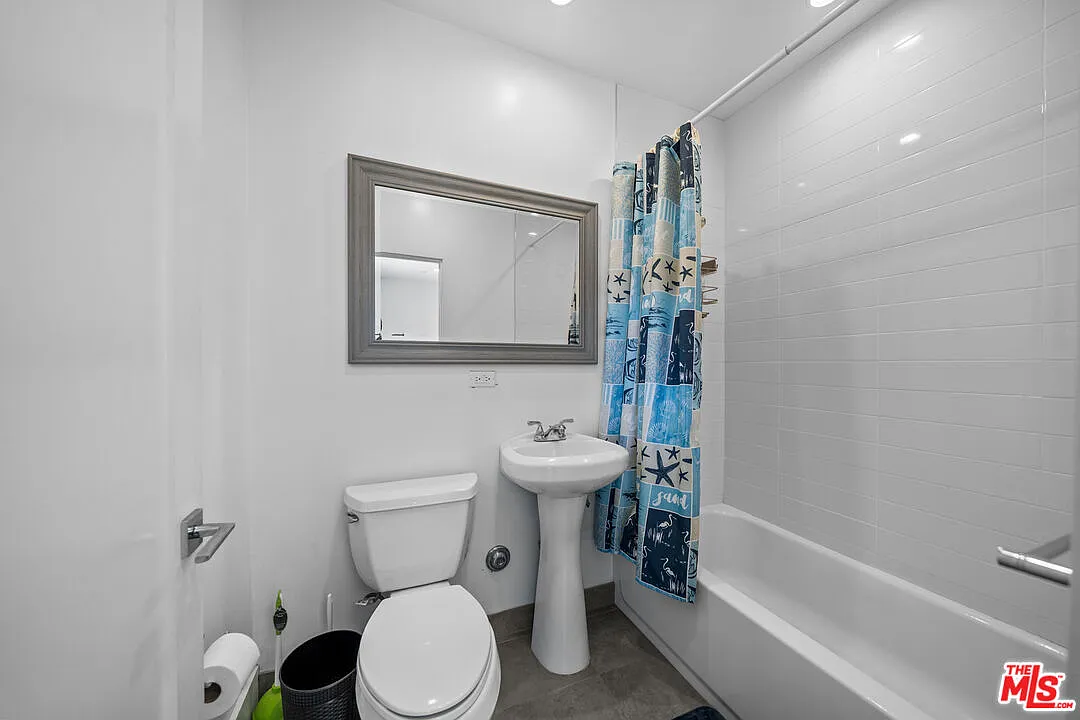 Studio, 1.0 bath, 333 sqft, $1,700 — Photo 3