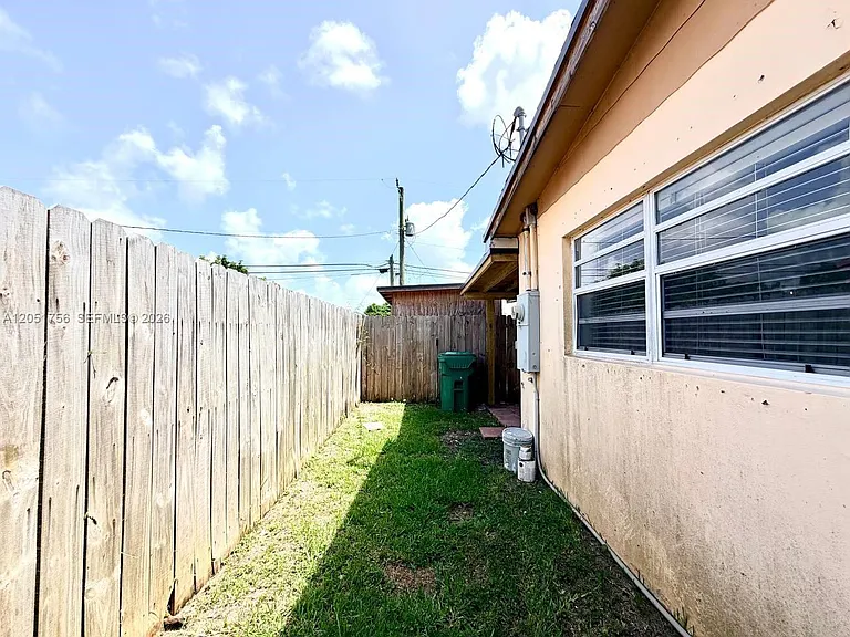 1340 NW 191st St #1 — Photo 16