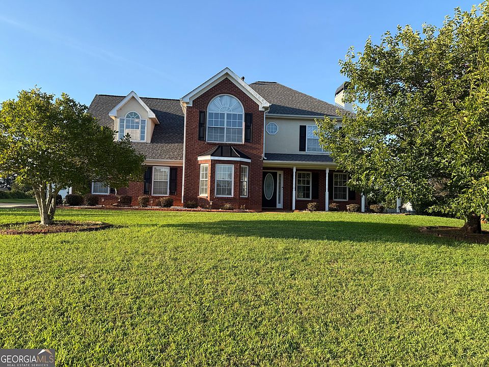 1st image of 152 Moss Pointe Dr