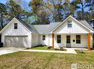 1718 Winchester St ROOM A, Jackson, MS 39211