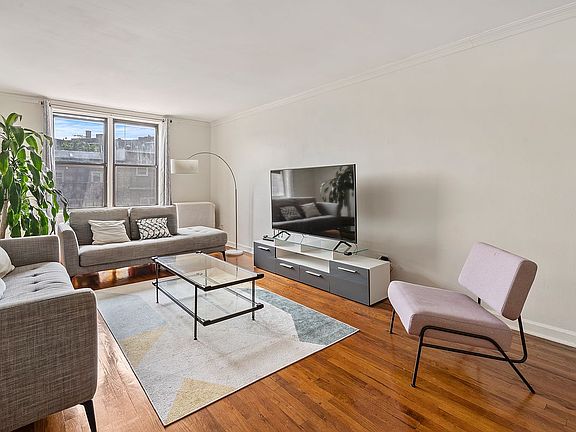 5th image of 6730 Dartmouth St APT 2H