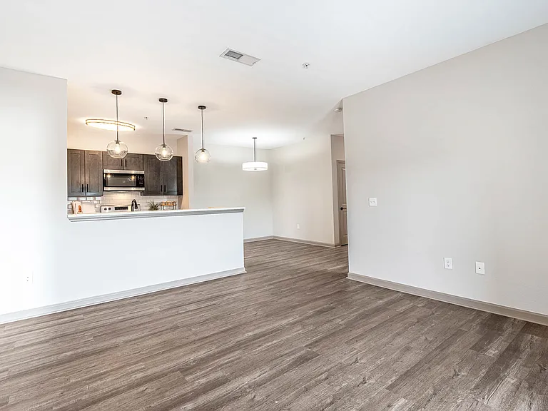 City Green Apartments — Photo 15
