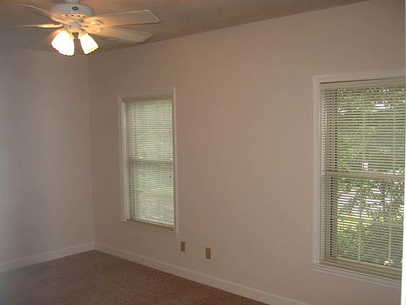 5th image of 4631 Heather Dr SW Unit 101