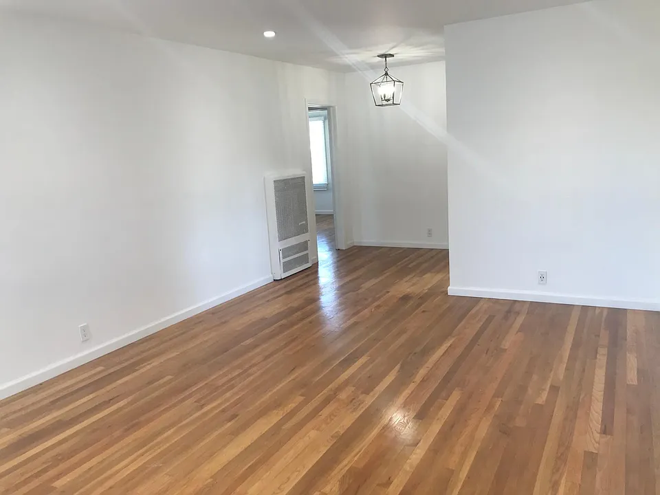 1431 S Fairfax Ave #2