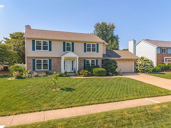 2nd image of 3205 Dorset Ct