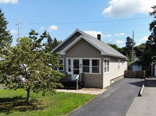 1120 Bennington Dr, Rochester, NY 14616