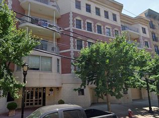 109 Jackson St APT 3B, Hoboken, NJ 07030