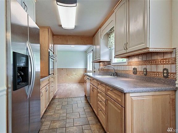 3rd image of 21246 30th Ave S