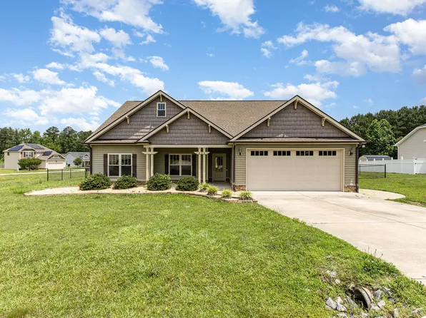 235 Camden Place St, Princeton, NC 27569