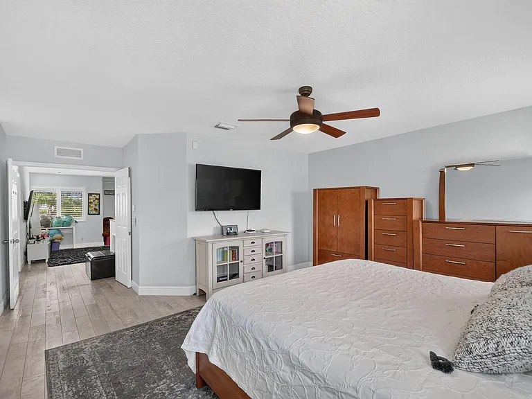 8890 Cobblestone Point Cir — Photo 35