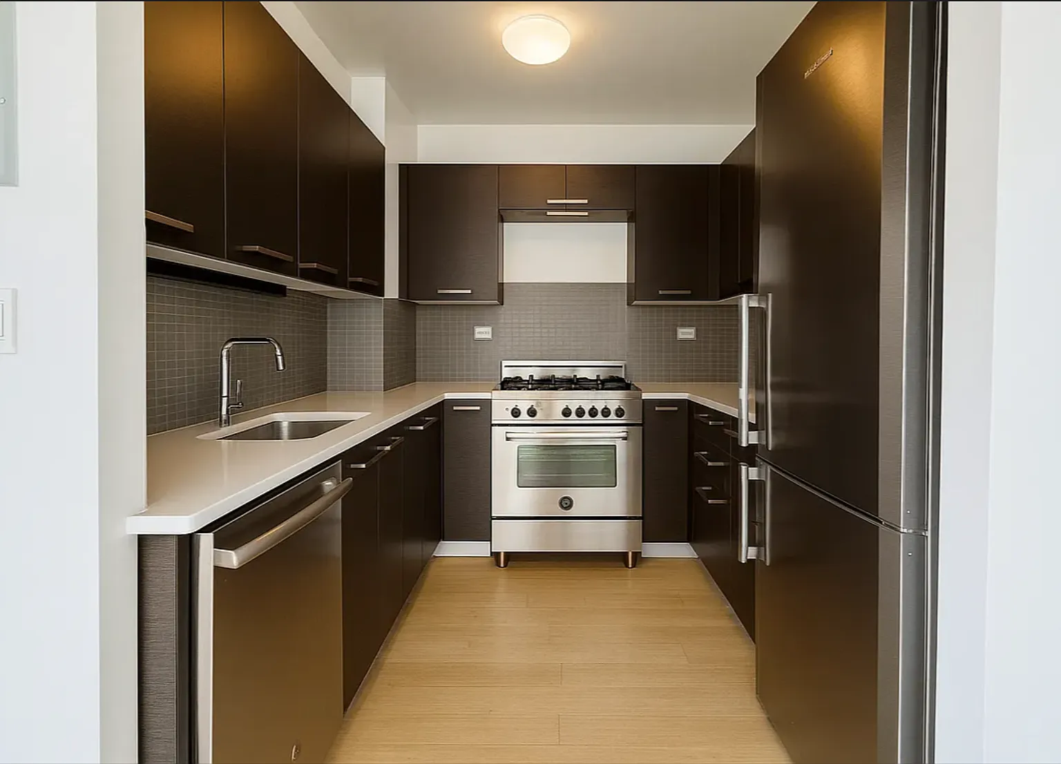 222 East 39th Street — Photo 3