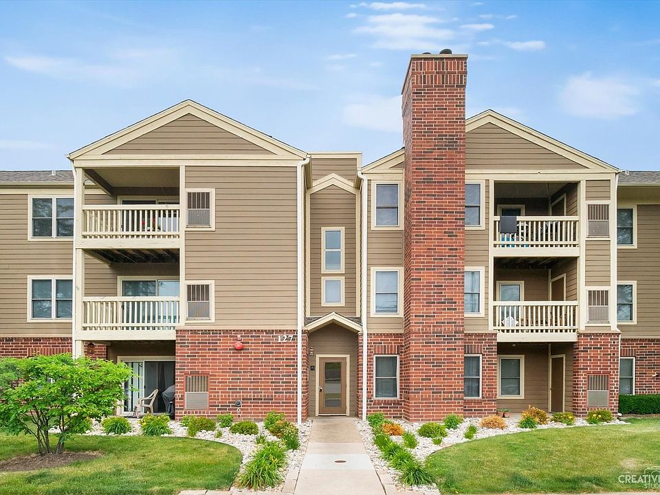 1st image of 127 Glengarry Dr APT 108