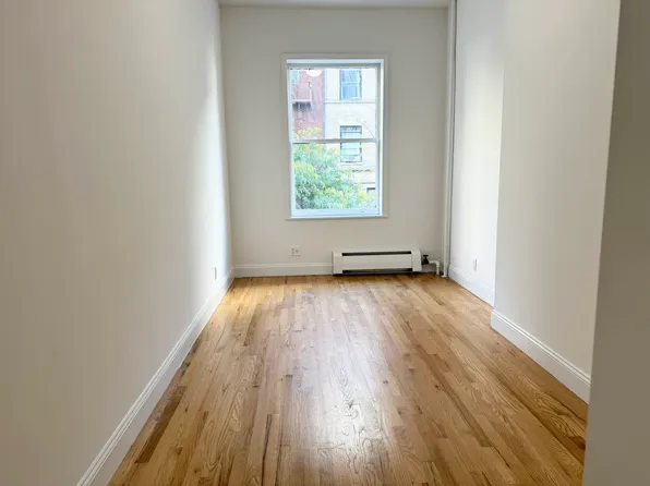 256 West 93rd Street image 8 of 18