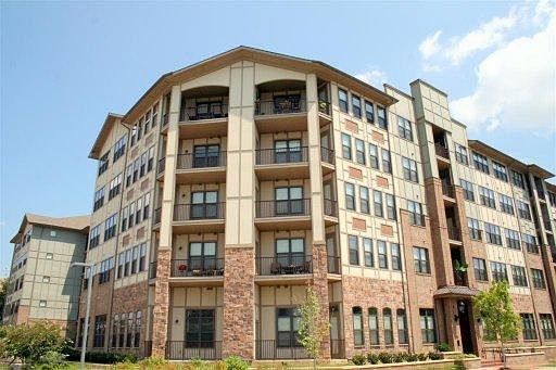 1st image of 445 W Blount Ave APT 207