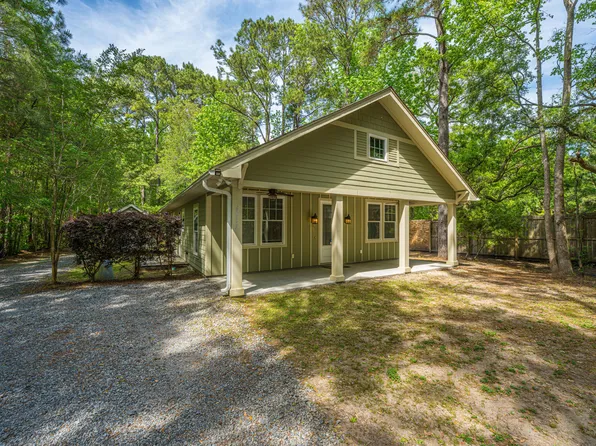 6037 Chisolm Rd, Johns Island, SC 29455