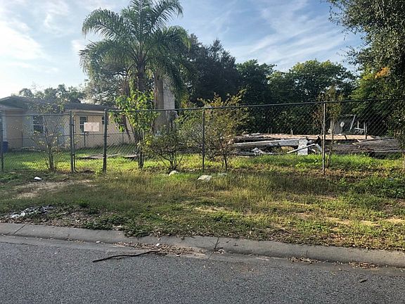 3rd image of 37318 Oak St