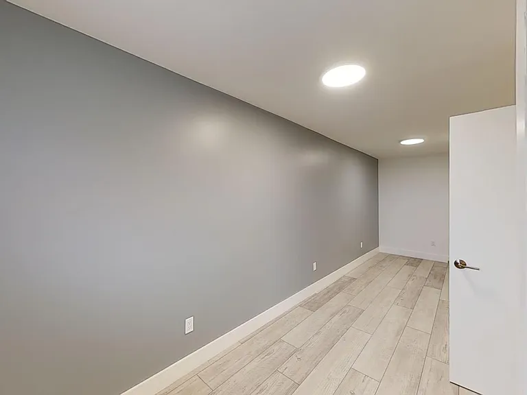 2252 Parker Street — Photo 10