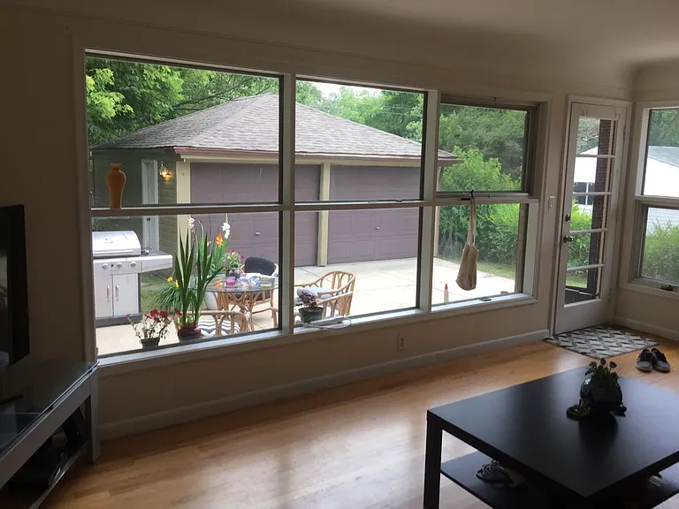 1517 Catalina Dr — Photo 4