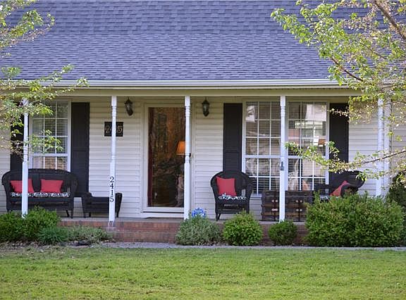 3rd image of 2415 Creekhill Ave