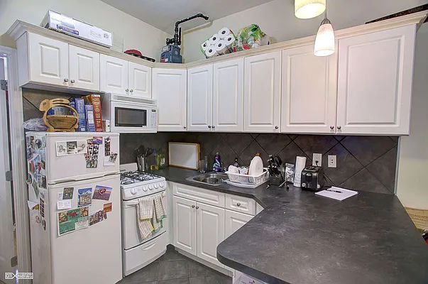 Rented by Citi Habitats | media 29