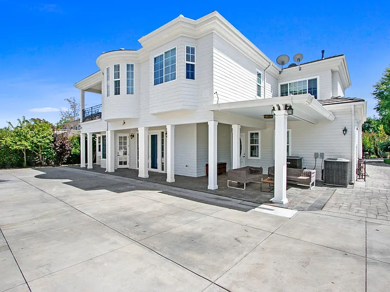 1117 Encanto Dr — Photo 9