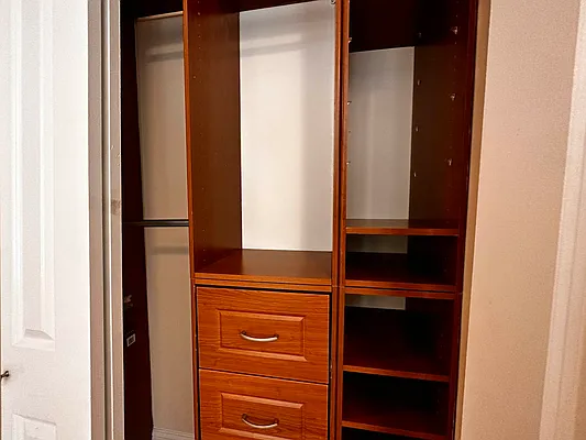 Rented by Manhattan Realty Group | media 14