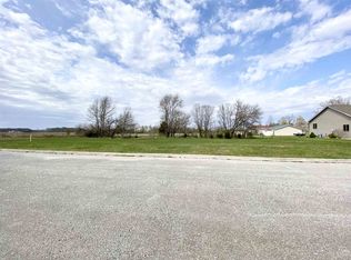 430 17th St #1, Winamac, IN 46996