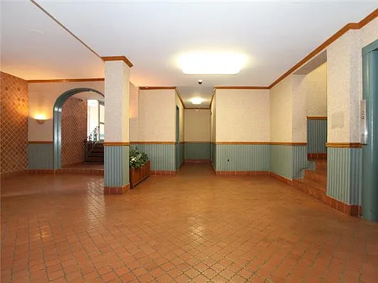 Sold by Exclusive Properties Sotheby's International Realty | media 32