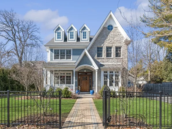 300 Fairview Ave, Winnetka, IL 60093